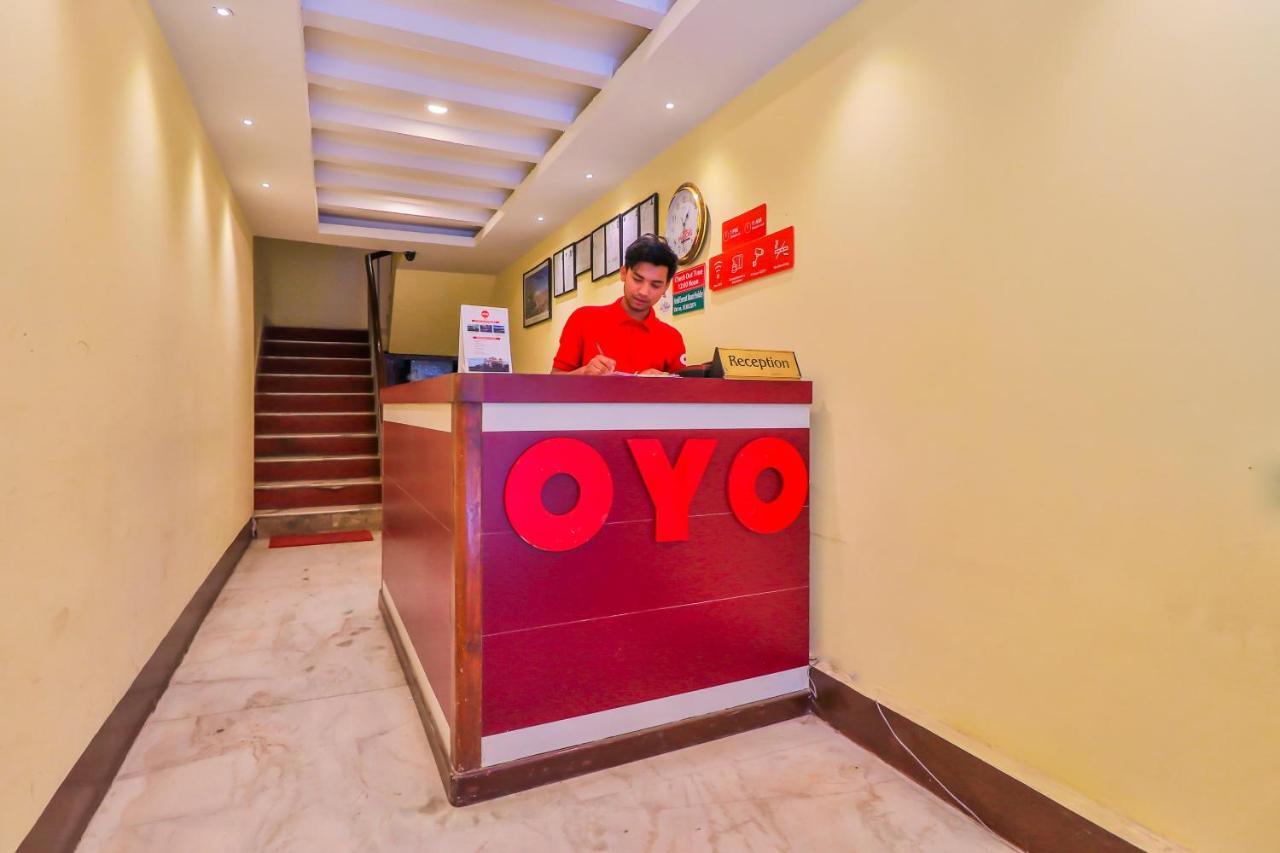 Hotel Everest Mount Holiday カトマンズ エクステリア 写真